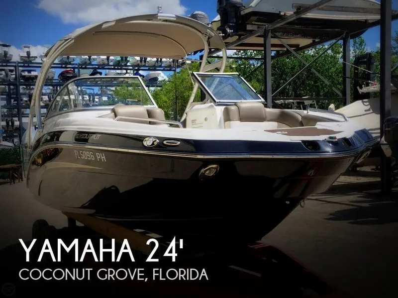 Slide: The Image of Yamaha 242 Limited S 2012 - 0