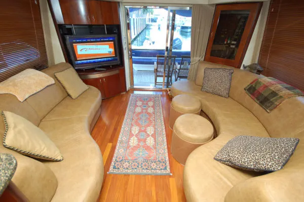 Slide: The Image of Sea Ray 550 Sedan Bridge 2005 - 1