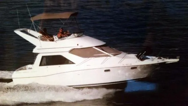 Slide: The Image of Bayliner 3258 Command Bridge 2001 - 0