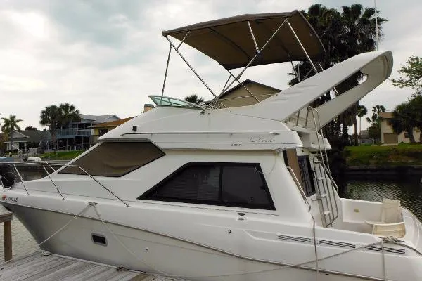 Slide: The Image of Bayliner 3258 Command Bridge 2001 - 5