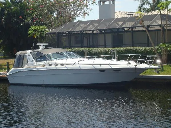 Slide: The Image of Sea Ray 400 Express Cruiser 1995 - 0