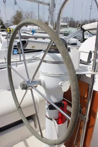 Slide: The Image of Pearson 27 Sloop 1987 - 5