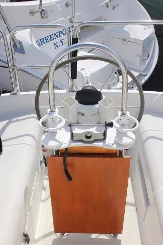 Slide: The Image of Pearson 27 Sloop 1987 - 6
