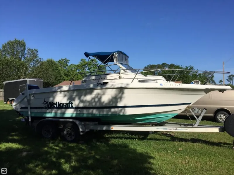 Slide: The Image of Wellcraft 22 Coastal W A Cuddy 1998 - 1