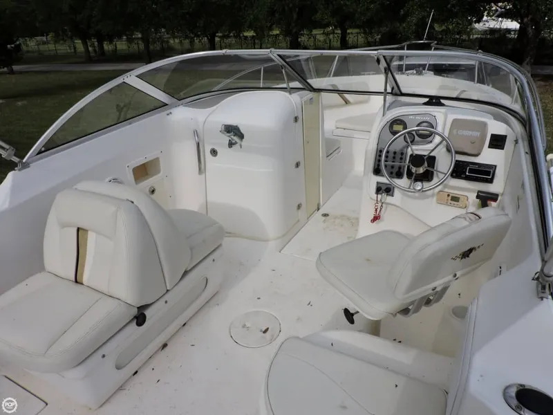 Slide: The Image of Wellcraft 220 Sportsman 2004 - 10