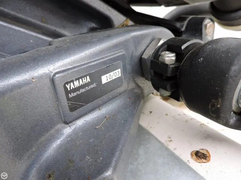 Slide: The Image of Wellcraft 220 Sportsman 2004 - 4