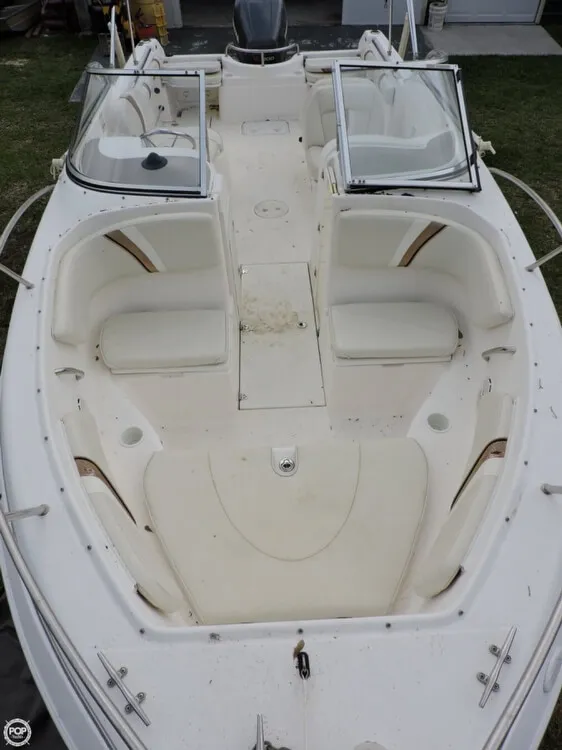 Slide: The Image of Wellcraft 220 Sportsman 2004 - 8