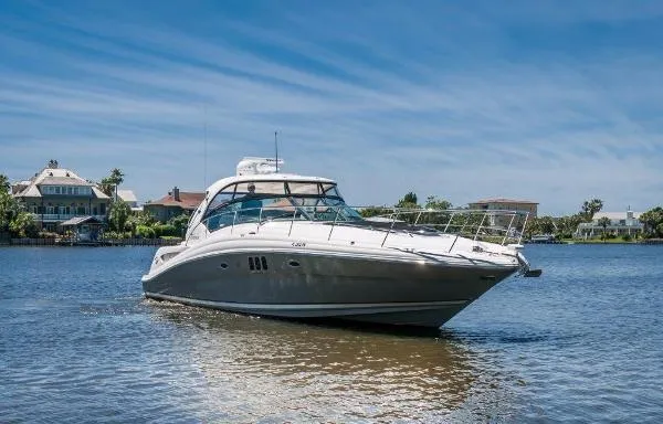 Slide: The Image of Sea Ray 44 Sundancer 2006 - 2