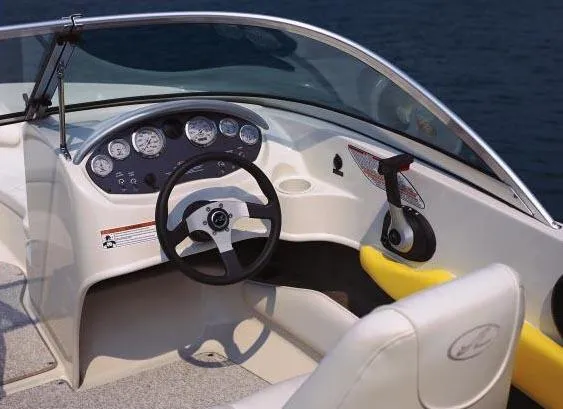 Slide: The Image of Sea Ray 175 Sport 2008 - 4