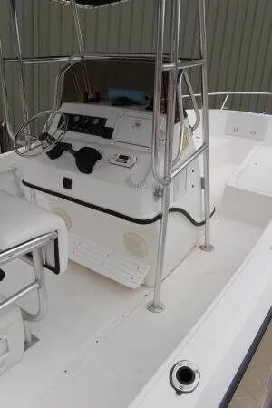 Slide: The Image of Angler 220F Open Fisherman 2001 - 11
