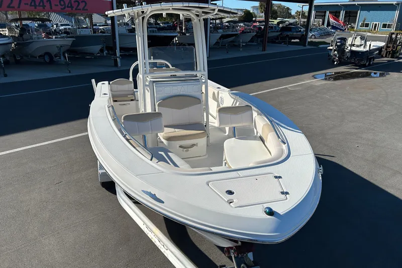 Slide: The Image of 2016 Robalo R200 Center Console boat on trailer in a dealership lot. - 6