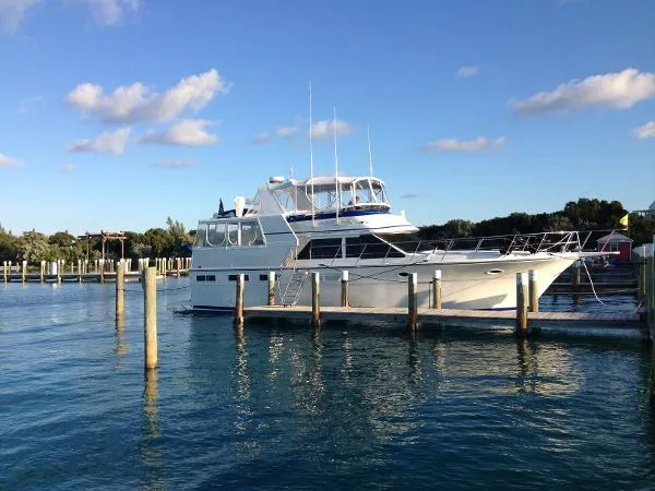 Slide: The Image of Californian Motor Yacht 1990 - 0
