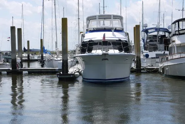 Slide: The Image of Californian Motor Yacht 1990 - 3