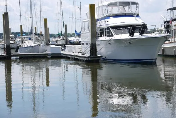 Slide: The Image of Californian Motor Yacht 1990 - 4