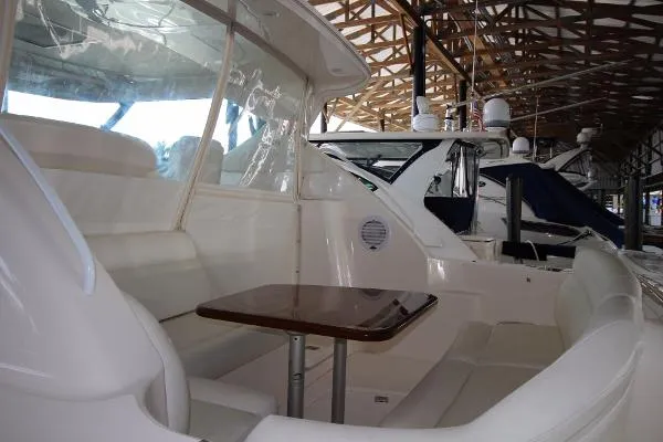Slide: The Image of Tiara 39 Sovran 2008 - 11