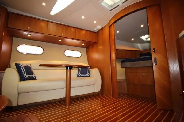 Slide: The Image of Tiara 39 Sovran 2008 - 5