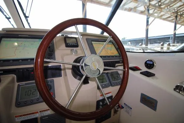 Slide: The Image of Tiara 39 Sovran 2008 - 8