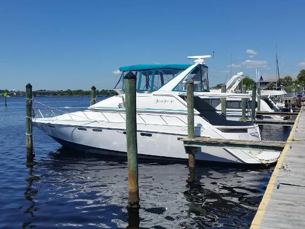 Slide: The Image of Chris-Craft 421 Continental 1994 - 0