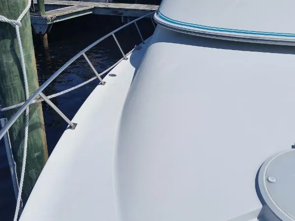 Slide: The Image of Chris-Craft 421 Continental 1994 - 4