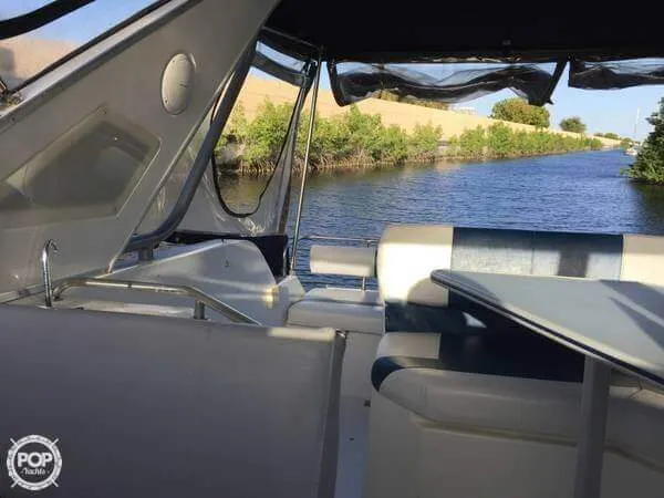 Slide: The Image of Bayliner 3055 Ciera Sunbridge 1992 - 4