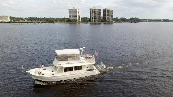 Slide: The Image of Mainship "400" Trawler 2004 - 3
