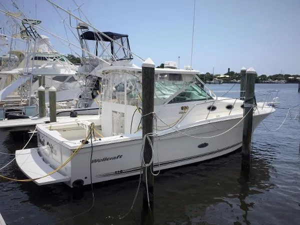 Slide: The Image of Wellcraft 330 Coastal 2002 - 0