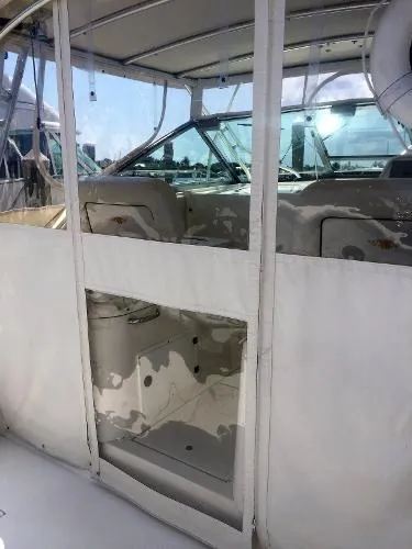 Slide: The Image of Wellcraft 330 Coastal 2002 - 10