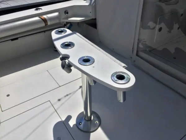 Slide: The Image of Wellcraft 330 Coastal 2002 - 7