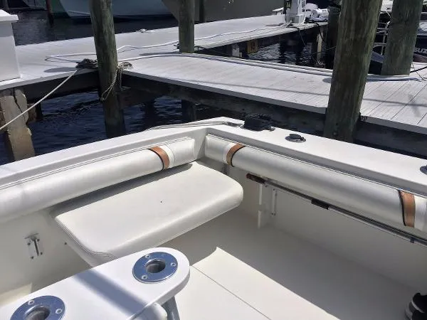 Slide: The Image of Wellcraft 330 Coastal 2002 - 8