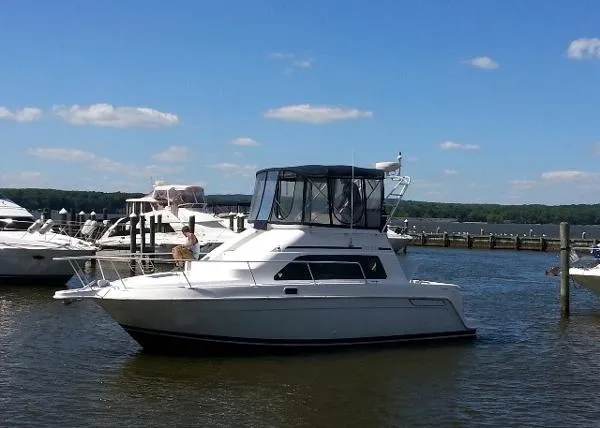 Slide: The Image of Mainship Sedan Bridge 1996 - 2