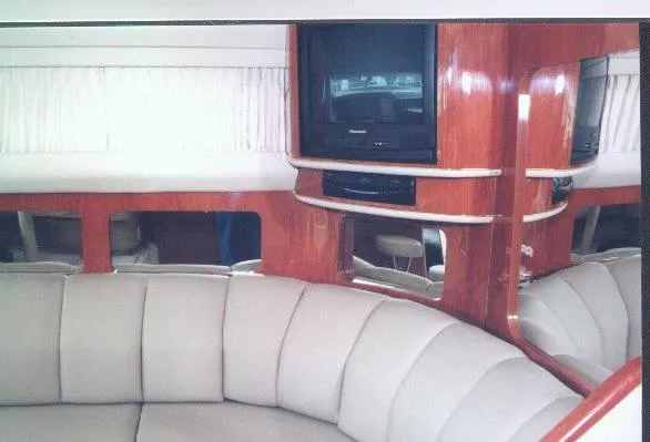 Slide: The Image of Sea Ray 420 AFT 1998 - 3
