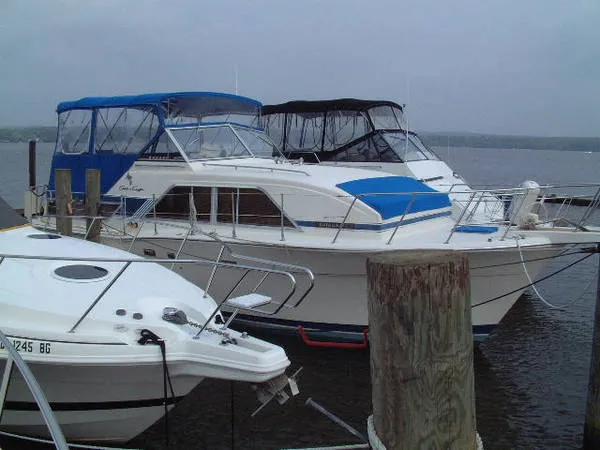 Slide: The Image of Chris-Craft 350 Catalina 1986 - 0