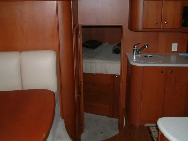 Slide: The Image of Silverton 390 Aft Cabin 2004 - 5