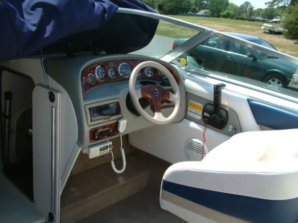 Slide: The Image of Chaparral 2330 Sport 1998 - 4