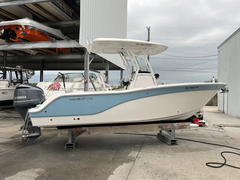 The Image of 2022 Sea Fox 228 Commander boat on a dock. - 0