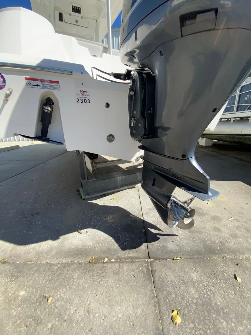 Slide: The Image of Sea Fox 228 Commander 2022 - 67