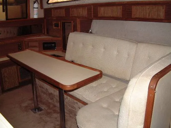 Slide: The Image of Sea Ray Express Cruiser 1986 - 3