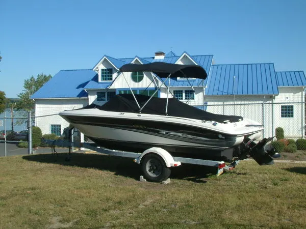 Slide: The Image of Sea Ray Sport 2004 - 0