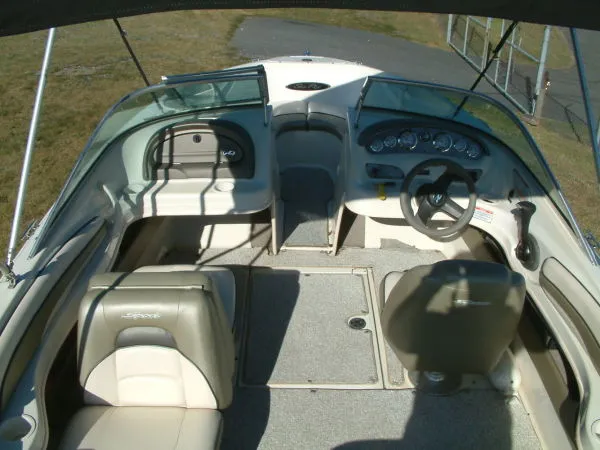 Slide: The Image of Sea Ray Sport 2004 - 5