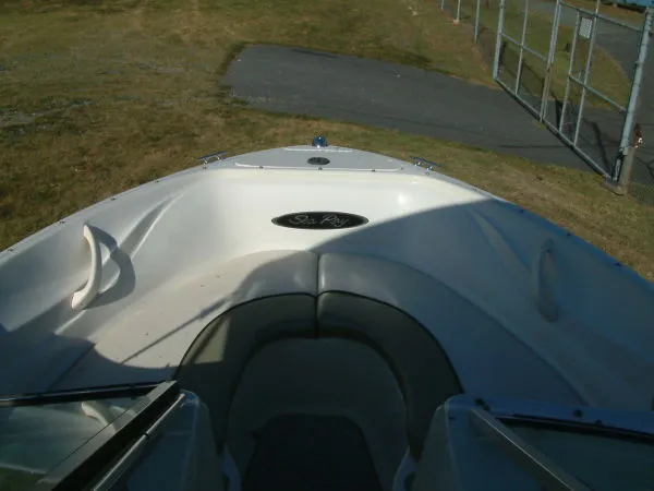 Slide: The Image of Sea Ray Sport 2004 - 9