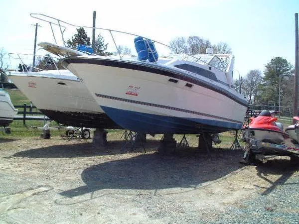 Slide: The Image of Bayliner 2850 Contessa 1986 - 0