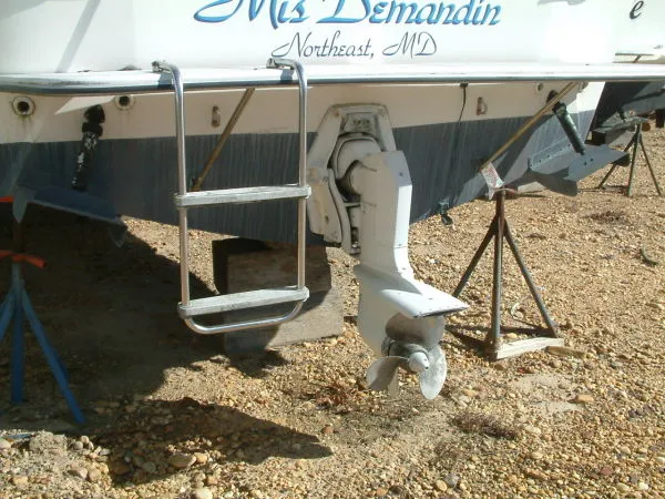 Slide: The Image of Bayliner 2850 Contessa 1986 - 2