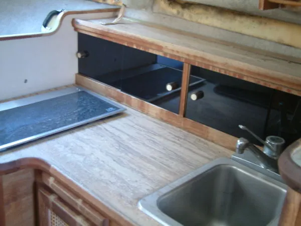 Slide: The Image of Bayliner 2850 Contessa 1986 - 9
