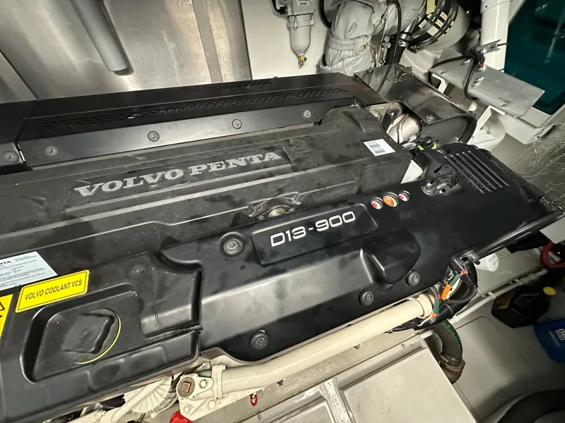 Slide: The Image of Sunseeker Predator 57 2019 - 81