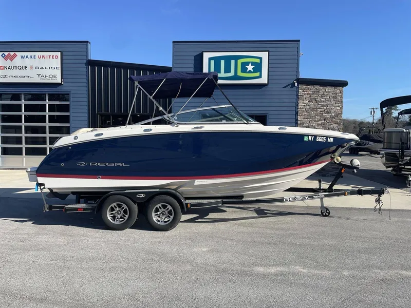 The Image of Regal 22 FasDeck 2018 - 1