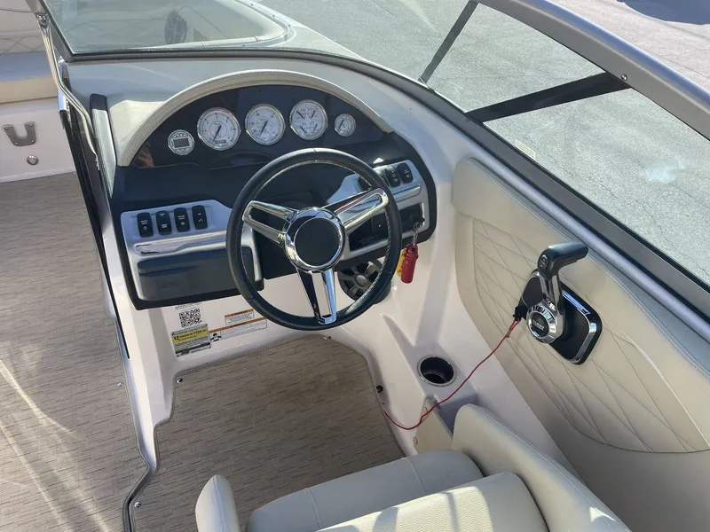 Slide: The Image of Regal 22 FasDeck 2018 - 35