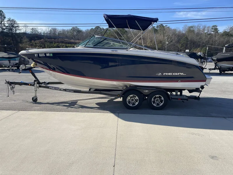 Slide: The Image of Regal 22 FasDeck 2018 - 7