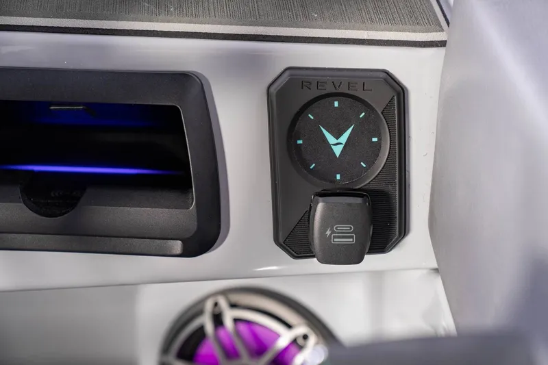 Slide: The Image of Revel RS25L 2026 - 8