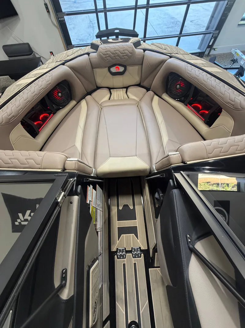 Slide: The Image of Centurion Ri230 2026 - 11