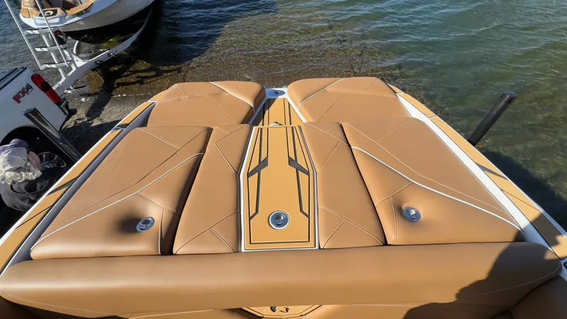 Slide: The Image of Centurion Nv243 2026 - 10